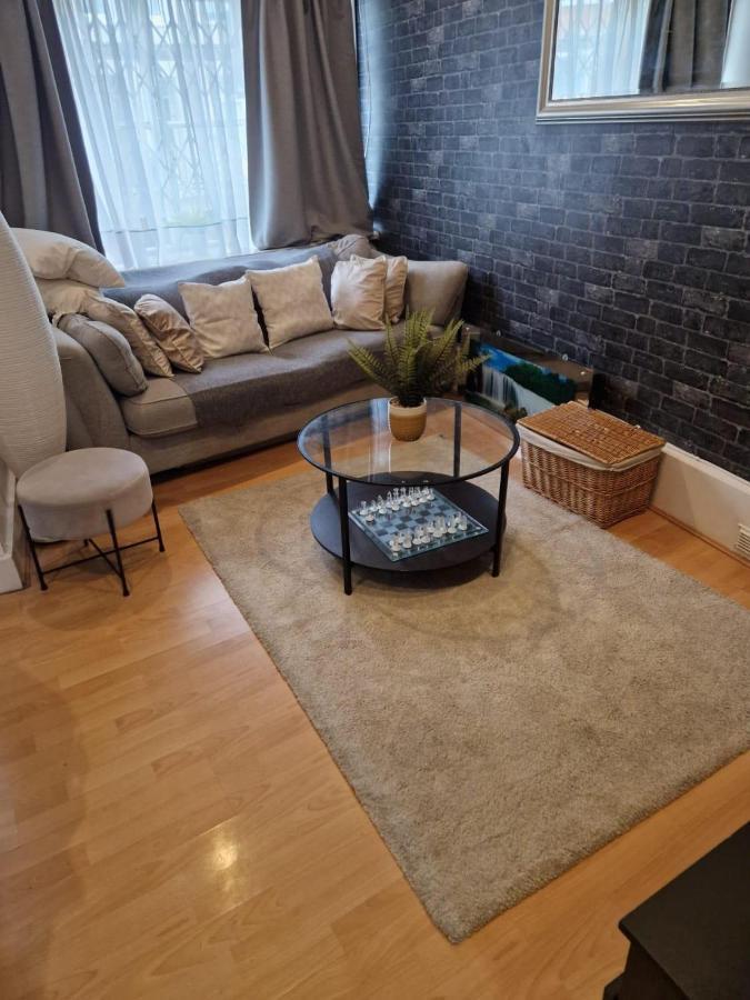 Appartement Beautiful 2 Bedroom House In Fulham. Londen