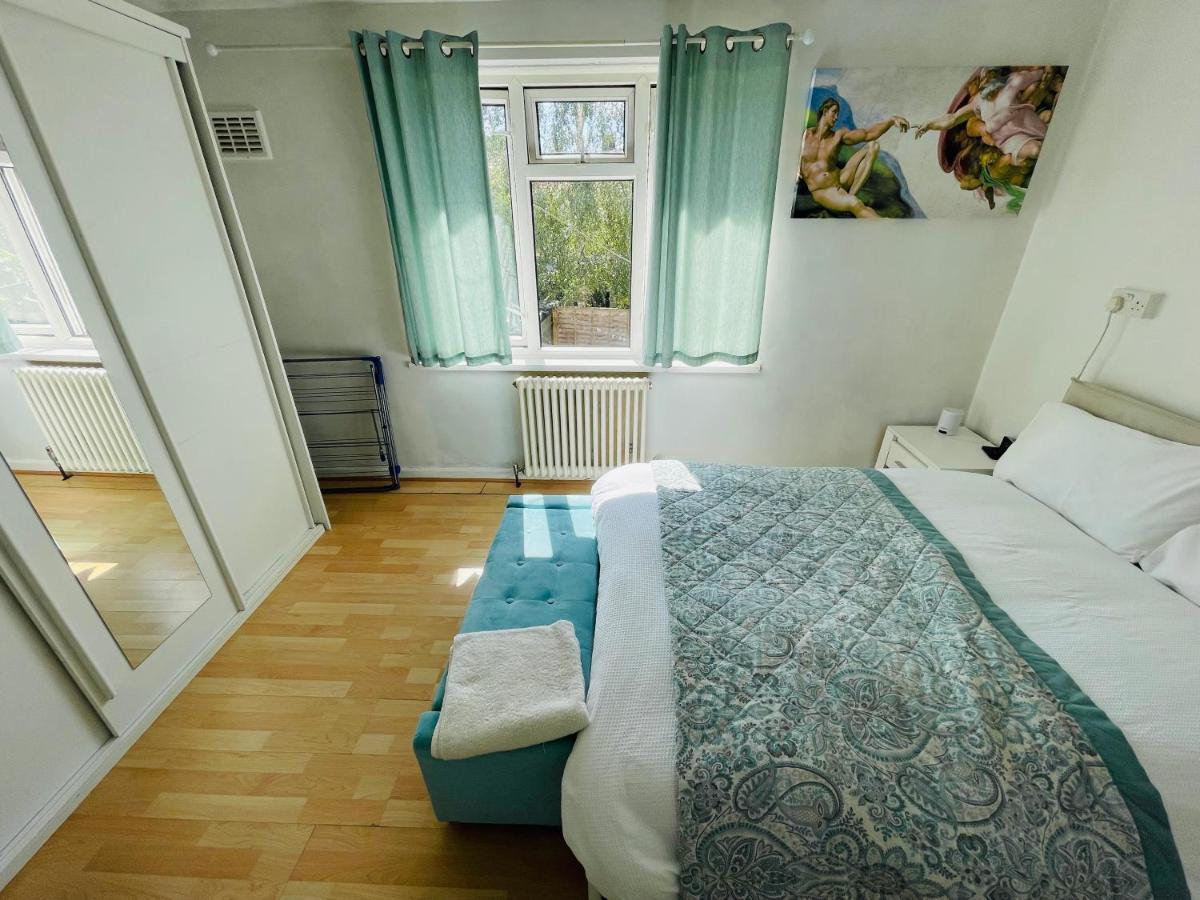 Apartamento Spare In Peaceful Neighbourhood Near The Centre Of