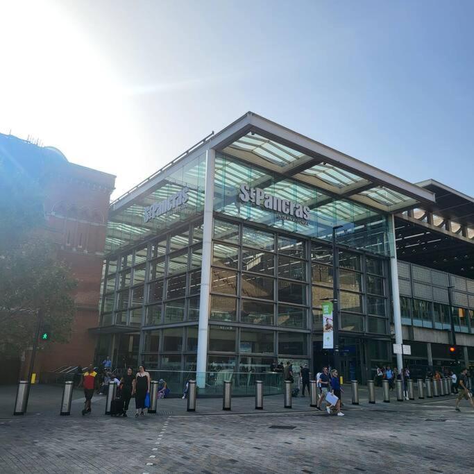 - Near Kings Cross St Pancreas!