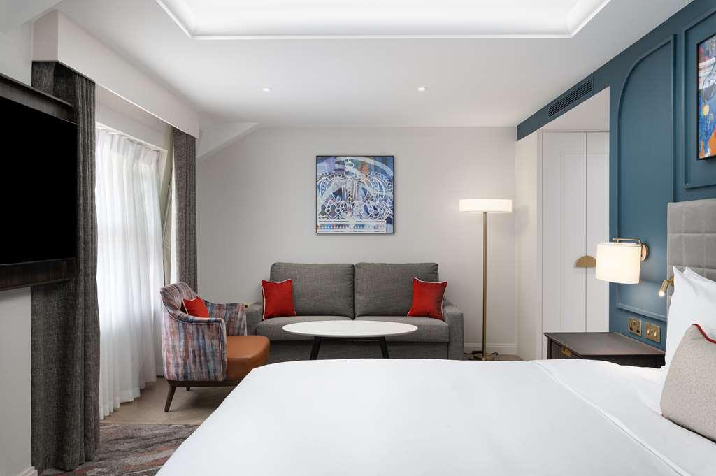 Hotell Lost St Pauls London, Curio Collection By Hilton