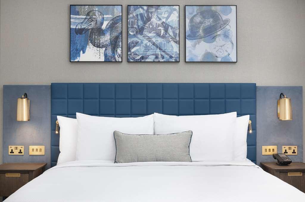 Lost St Pauls London, Curio Collection By Hilton Hotell 4*