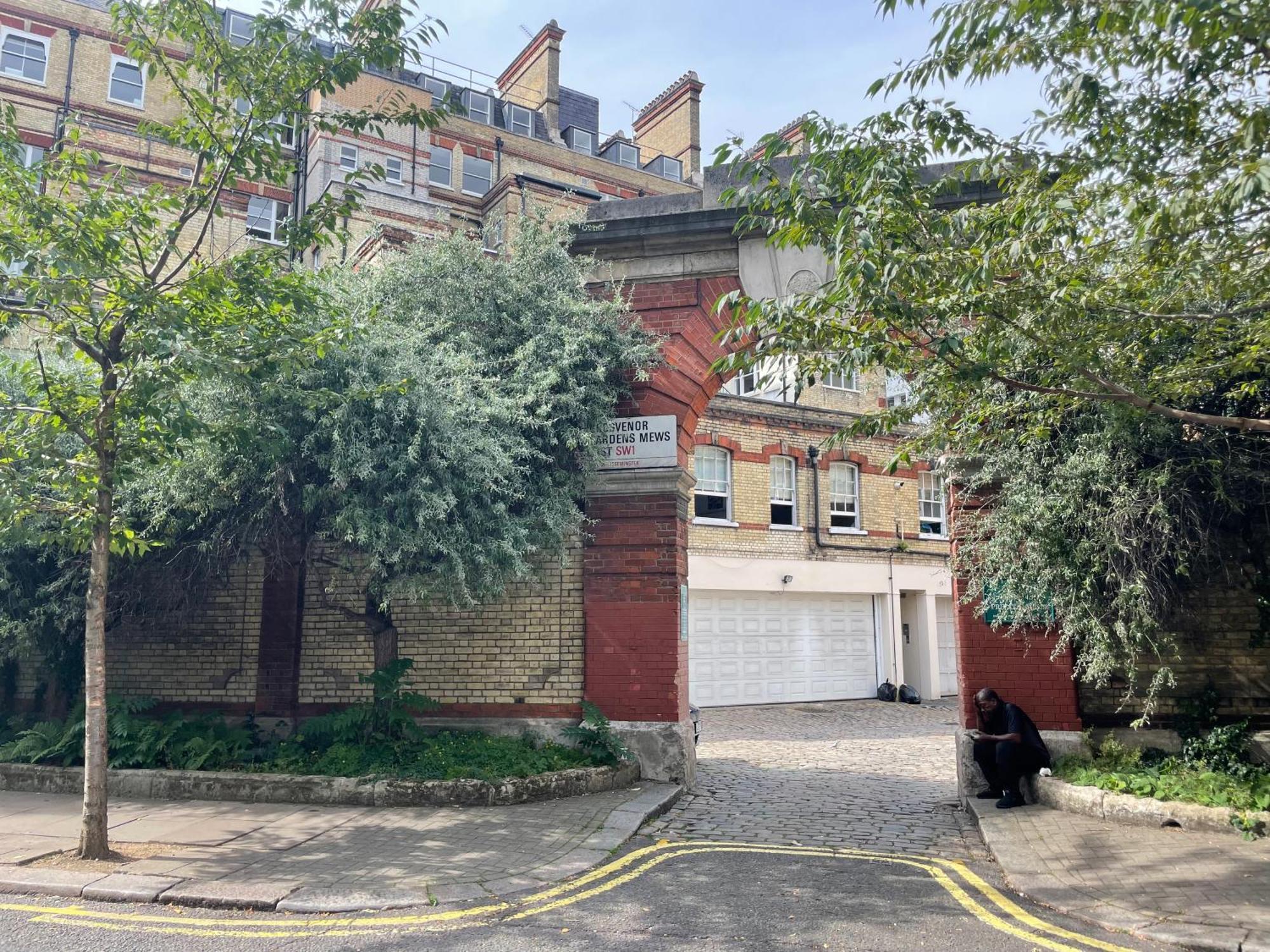Grosvenor Gardens Apartamento *