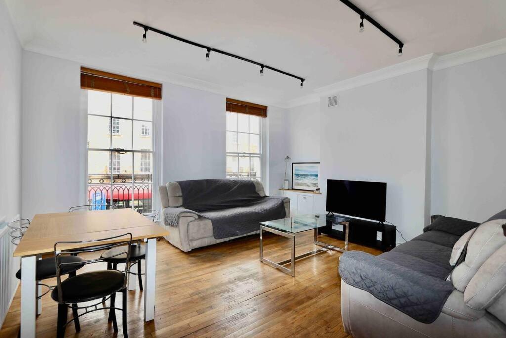 3 Bedroom Prime Angel Location Appartement Londen