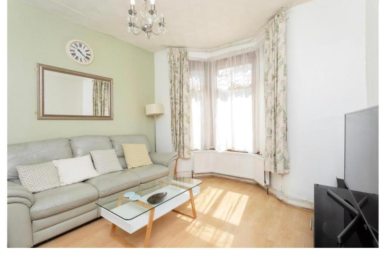 Guest house The Leyton Oasis *