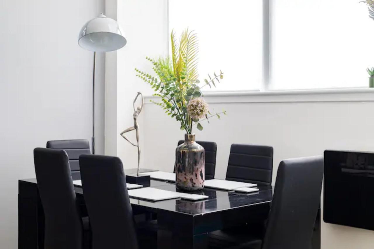The Waterloo Luxury Collection Apartment *