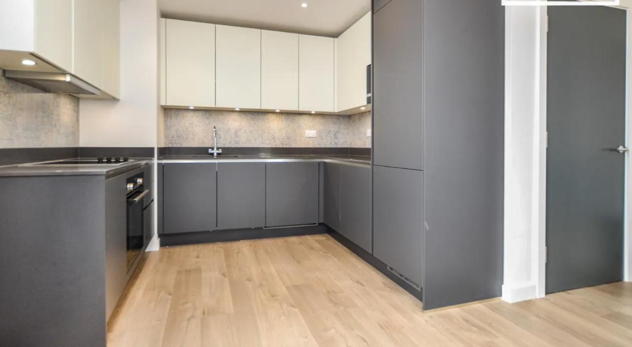 Remarkable One Bedroom In Central