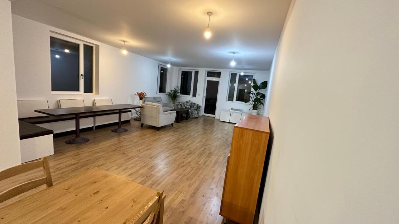 Feriehus North A Spacious 7 Bedroom House Accommodating Up To 18 People Complete With Own Gym And Table Tennis *