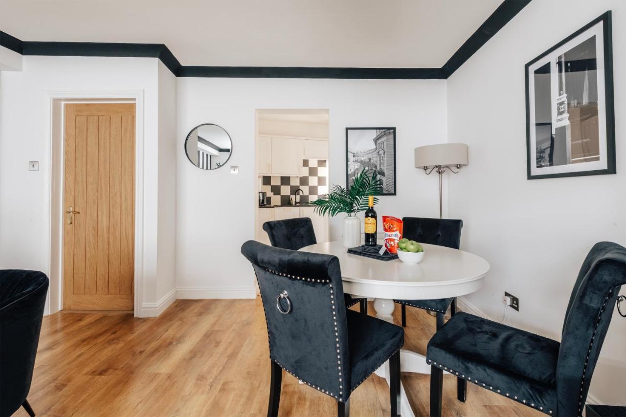 Chic 1 Bed Flat Zone 2 Hampstead Swiss Apartment London