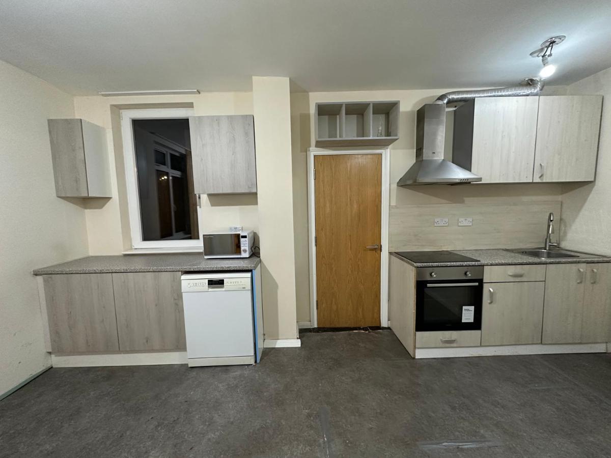 Feriehus North A Spacious 7 Bedroom House Accommodating Up To 18 People Complete With Own Gym And Table Tennis London