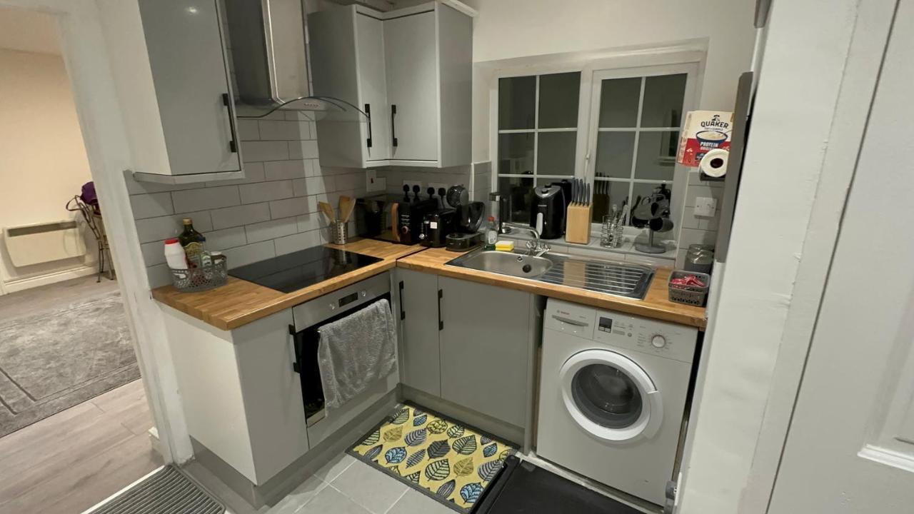 Entire One Double Bedroom