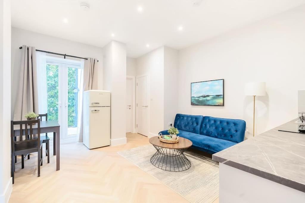 Apartment The Solo Haven 20 Min To London