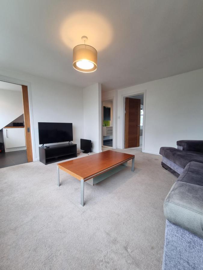 Bright Floor, 1 Bed In Great Location London
