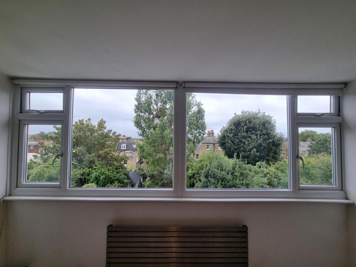 Apartment Bright Floor, 1 Bed In Great Location