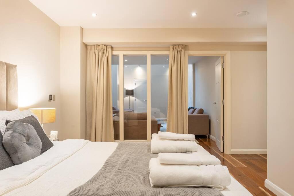 Luxury 2 Bedroom Flat In Holborn Leilighet London