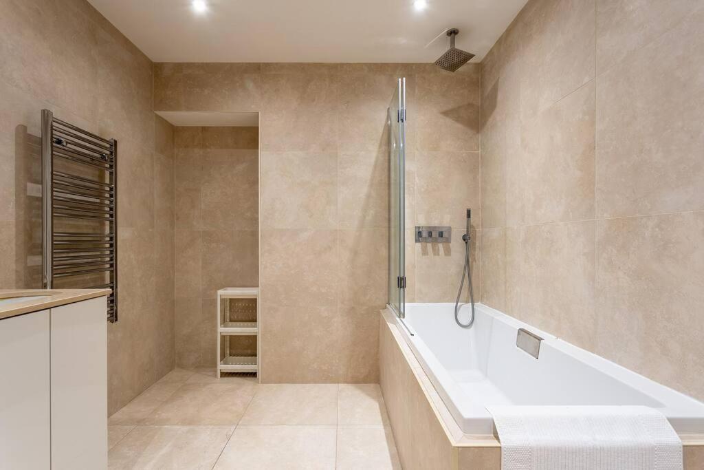 Luxury 2 Bedroom Flat In Holborn Leilighet