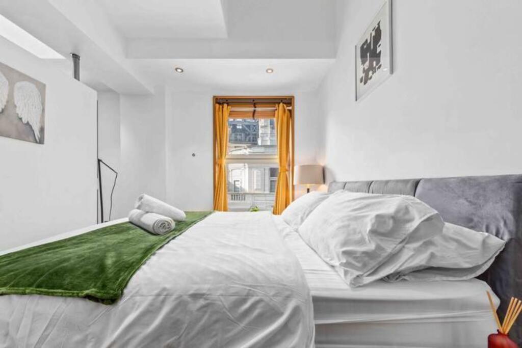 Luxe Living Near Piccadilly Hy11 Apartment *