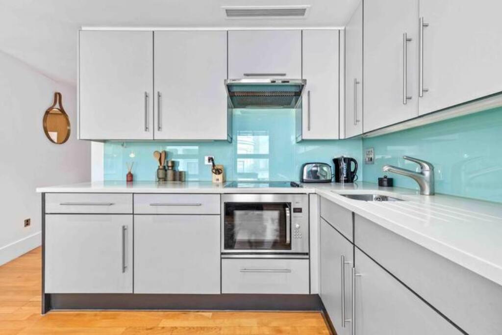 Luxe Living Near Piccadilly Hy11 Apartment