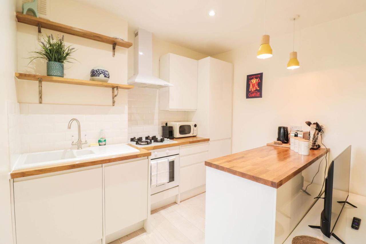 Leilighet Beautiful 2-Bedroom Flat Just Steps From Oval Station *