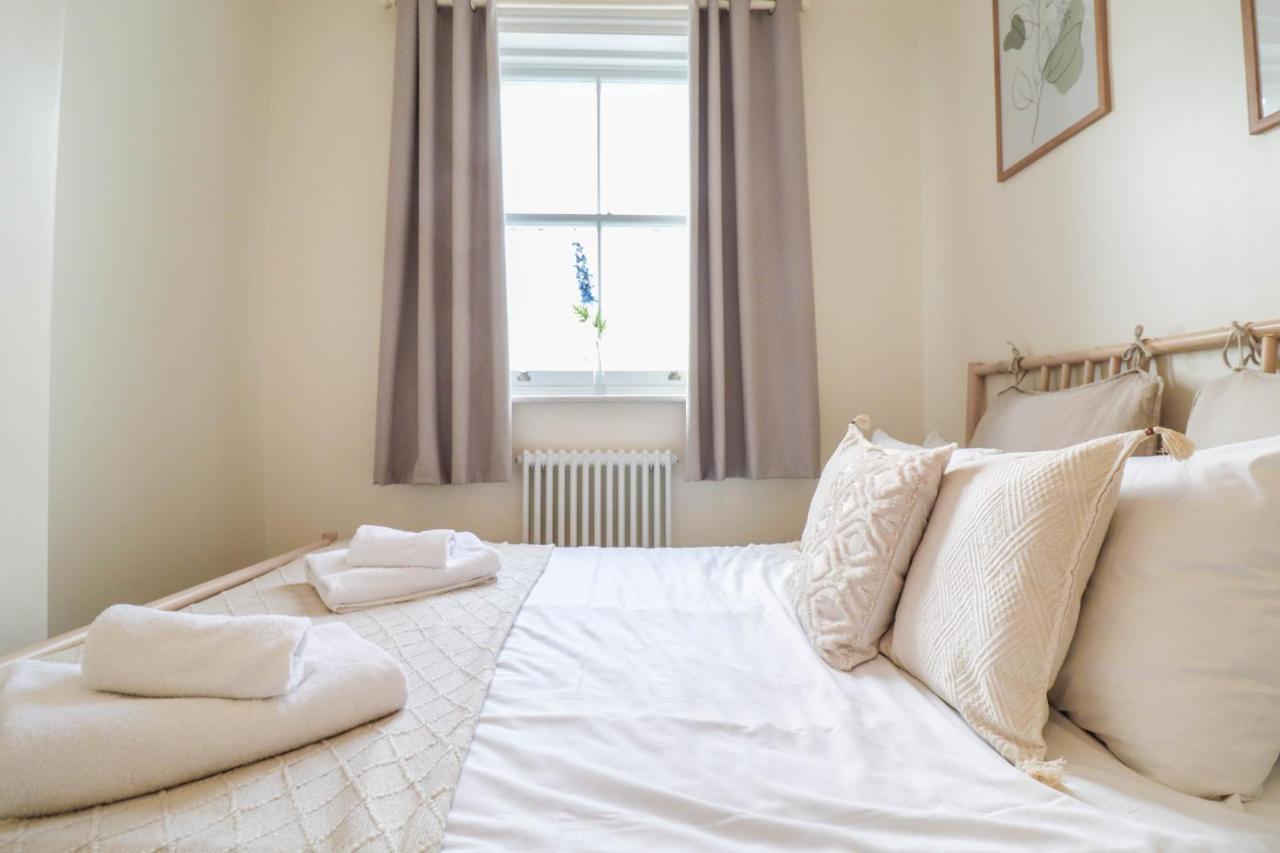 Leilighet Beautiful 2-Bedroom Flat Just Steps From Oval Station *