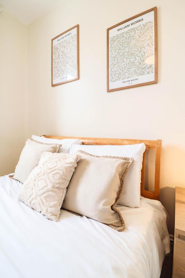Leilighet Beautiful 2-Bedroom Flat Just Steps From Oval Station *