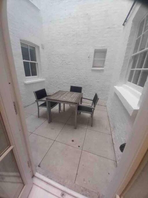 Lovely Flat In Baker Street Leilighet *
