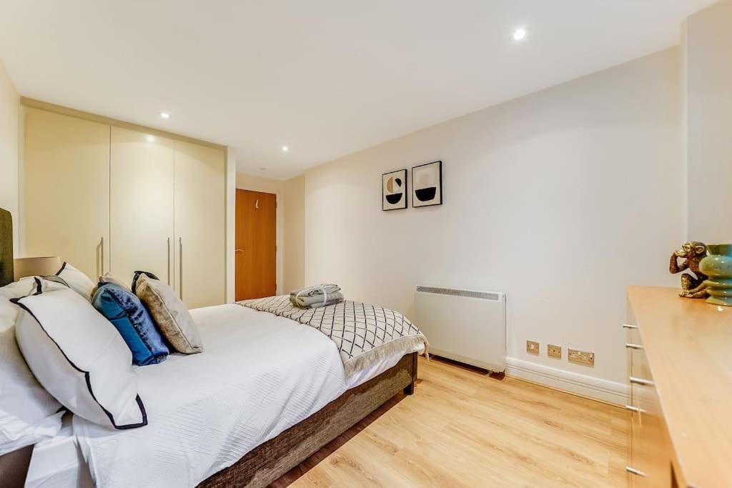 Spacious 1 Bedroom Near Marble Arch Leilighet London