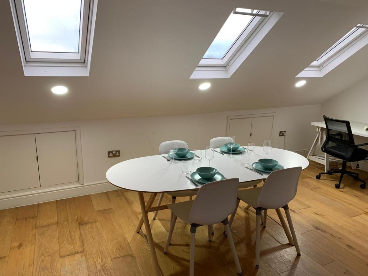 Delightful New Ensuite Bedroom With Stunning Shared Kitchen & Living -1c The Charteris * London