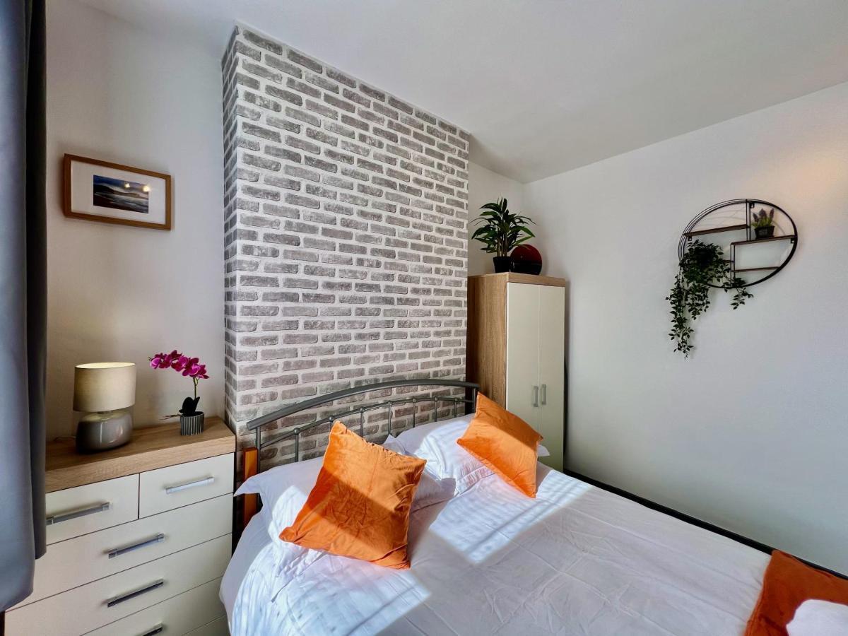 Ferienhaus Clarence House 3 Bedrooms 8min To Station E17 North East