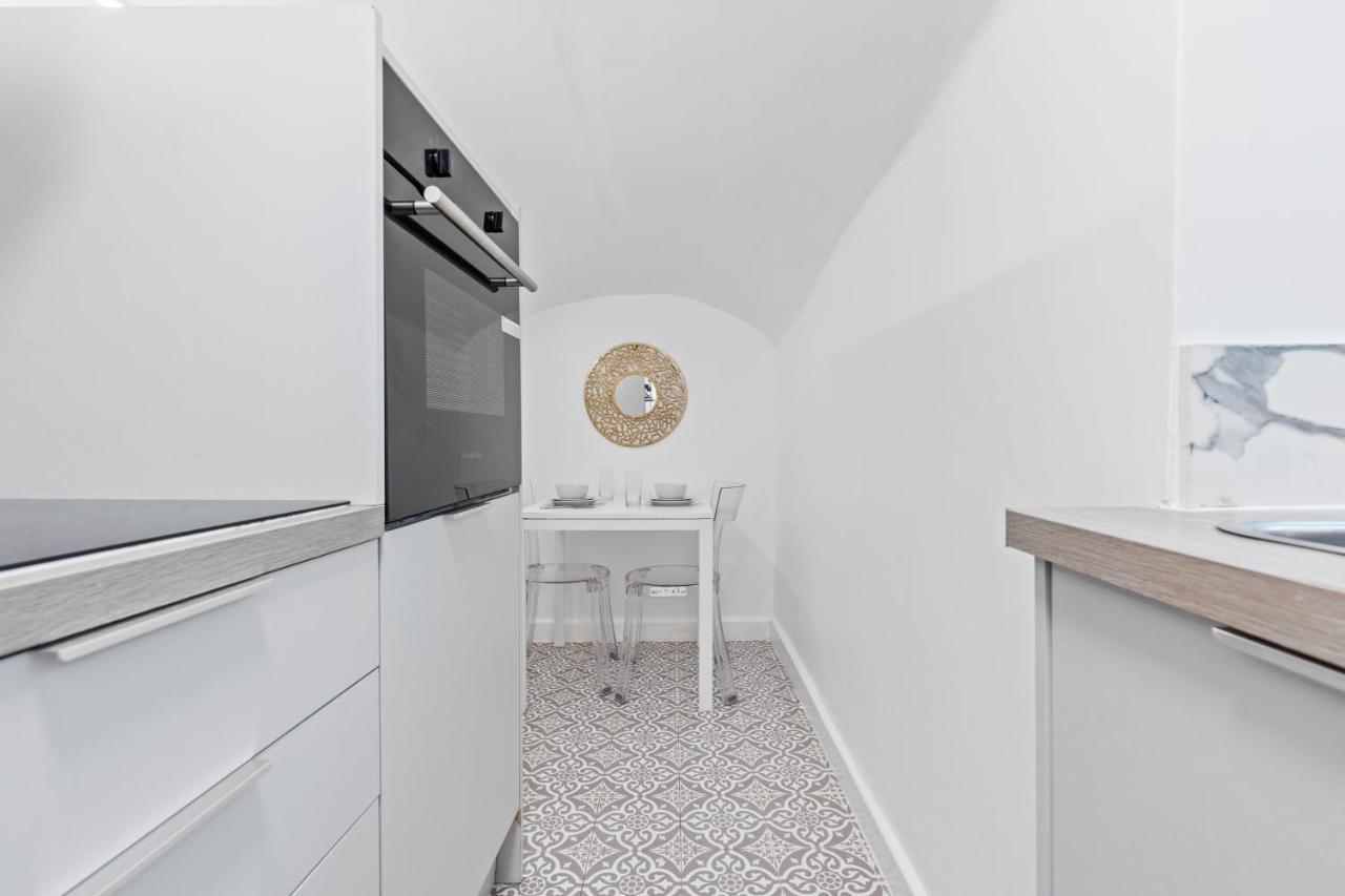Heavenly - Queen's Gardens Apartment