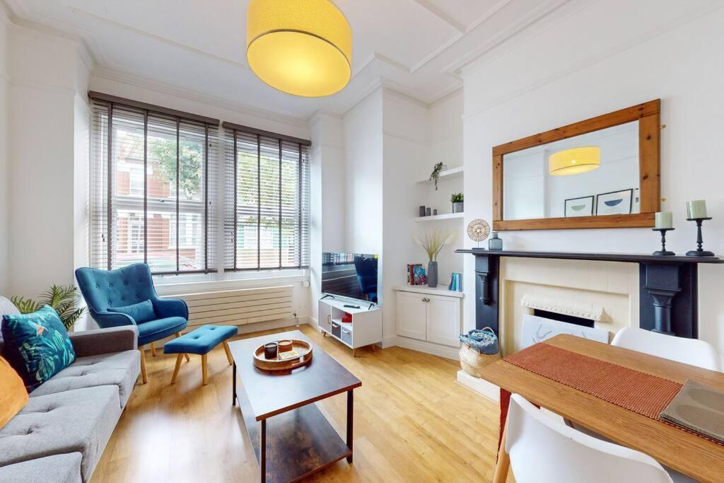 Spacious 2bd Cricklewood Leilighet