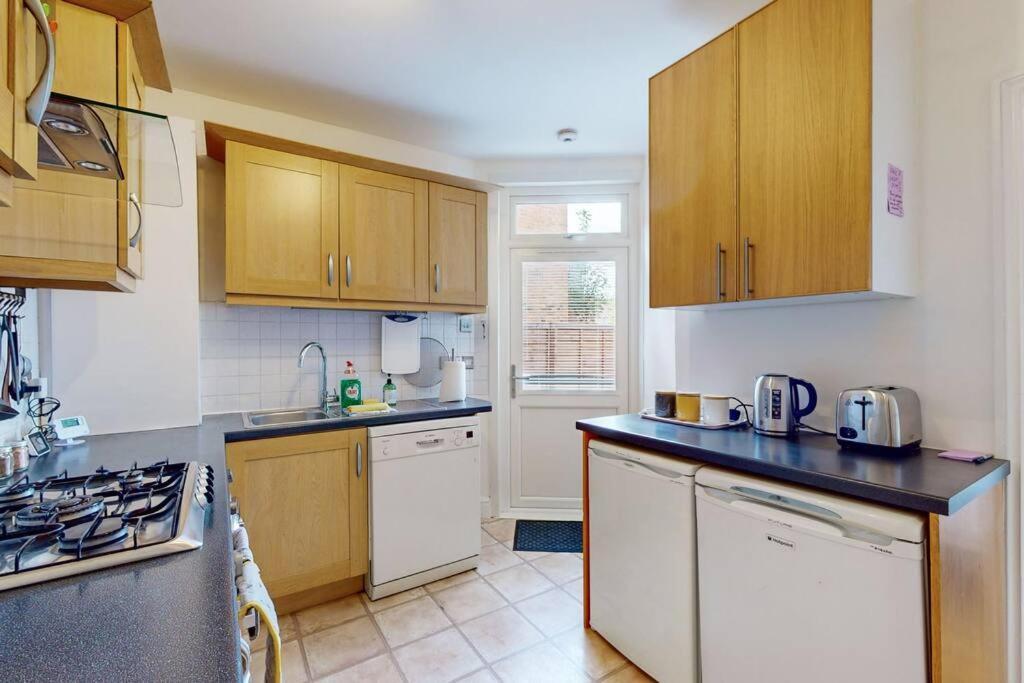 Leilighet Spacious 2bd Cricklewood *
