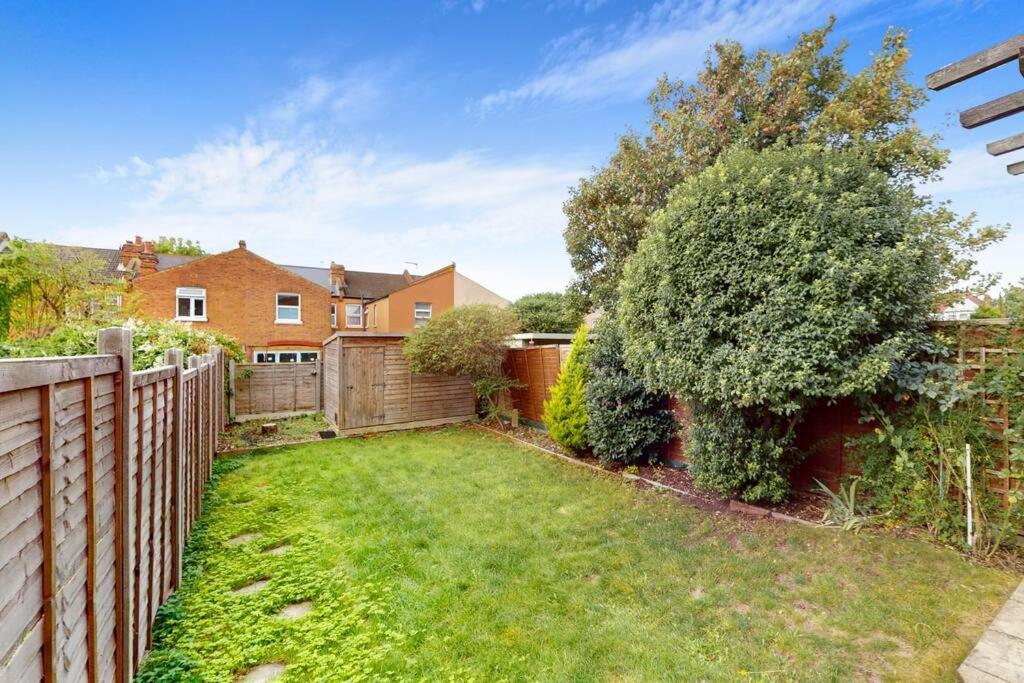 Leilighet Spacious 2bd Cricklewood *