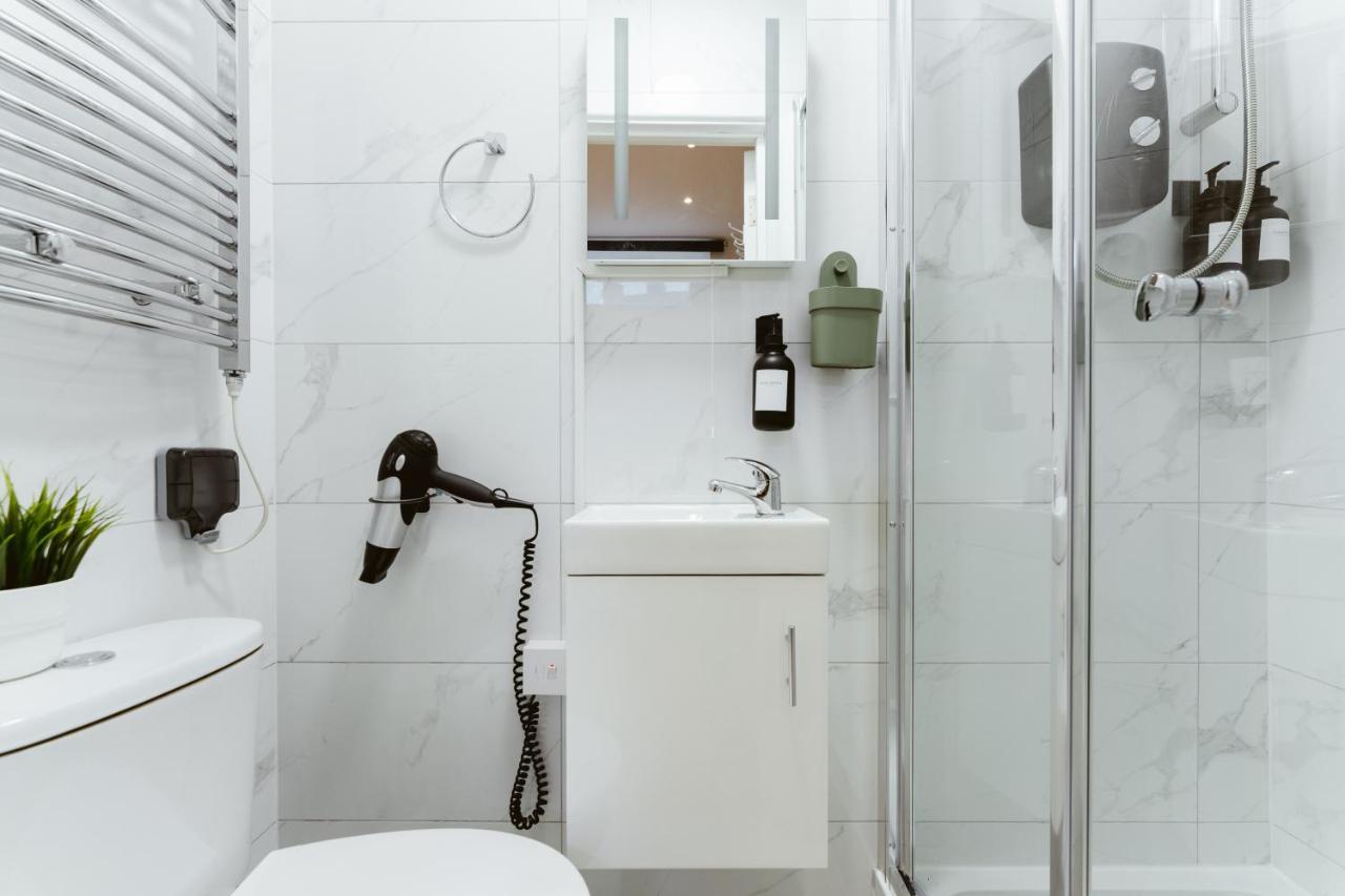 The Finsbury Park Star Guest house