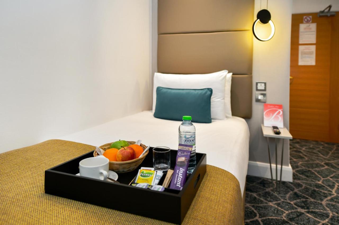 Hotel Queens Park Premier Hyde Park
