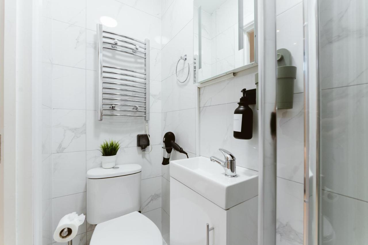 The Finsbury Park Star Guest house London