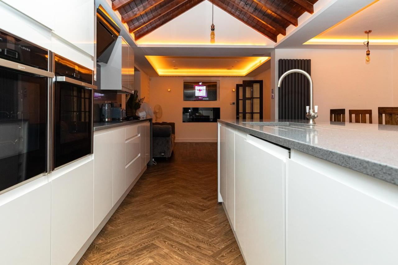 Ferienhaus Bonneville House, Private Jacuzzi And Modern Interior