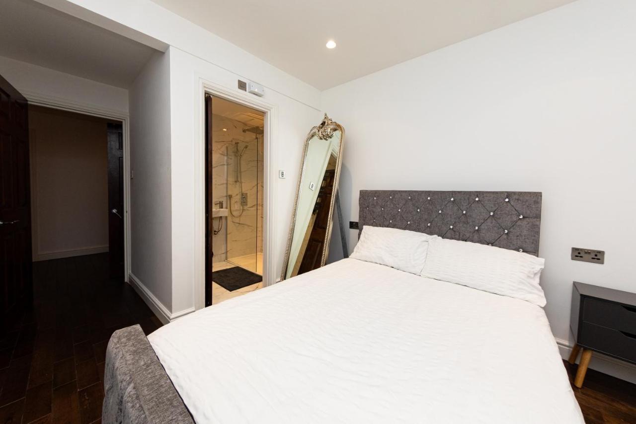 Ferienhaus Bonneville House, Private Jacuzzi And Modern Interior London