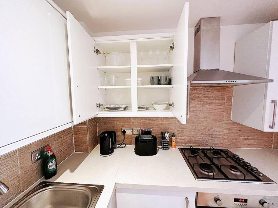 1 Bed Flat Near
