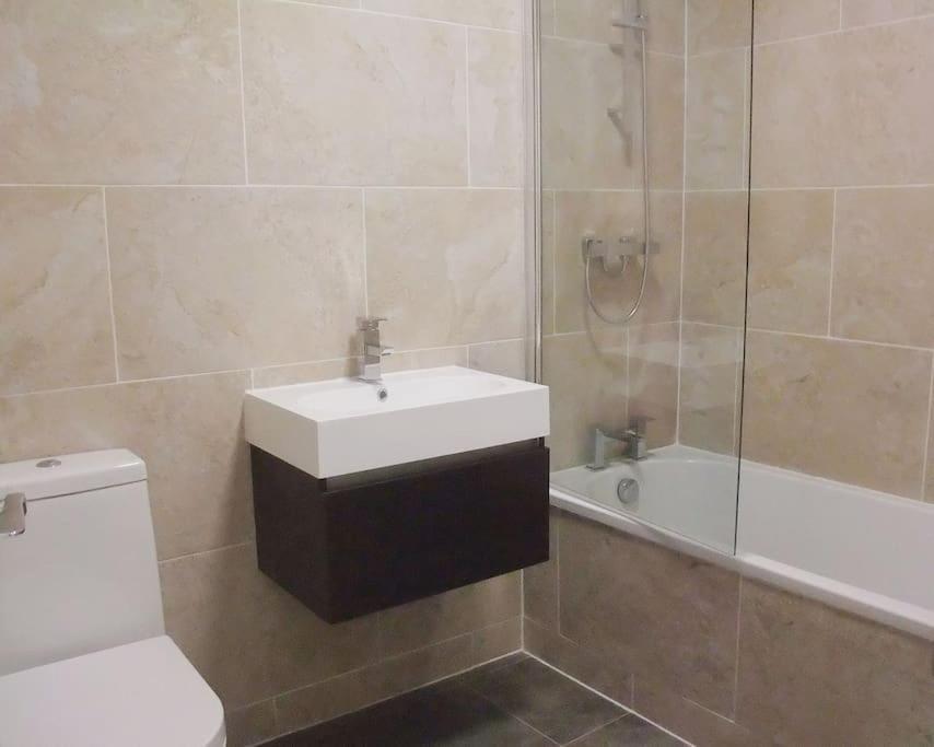 1 Bed Flat Near Appartement
