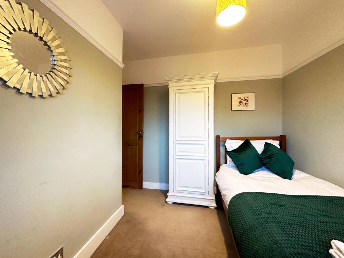 Daisy's Place In Londen