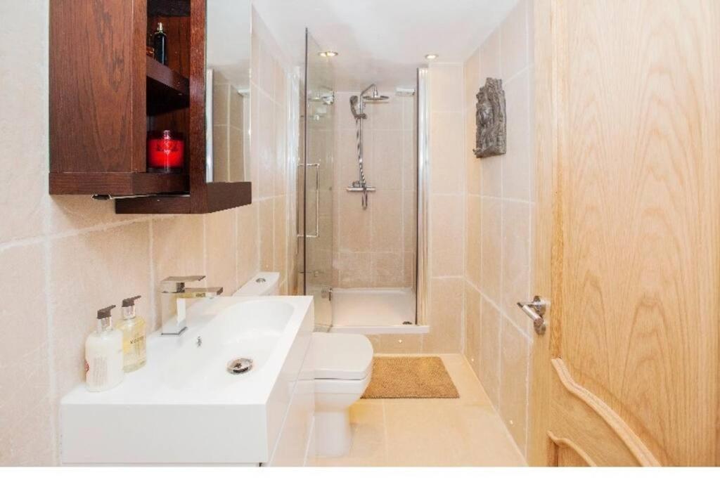 Apartment Beautiful Two Bedroom Flat In Kensington *