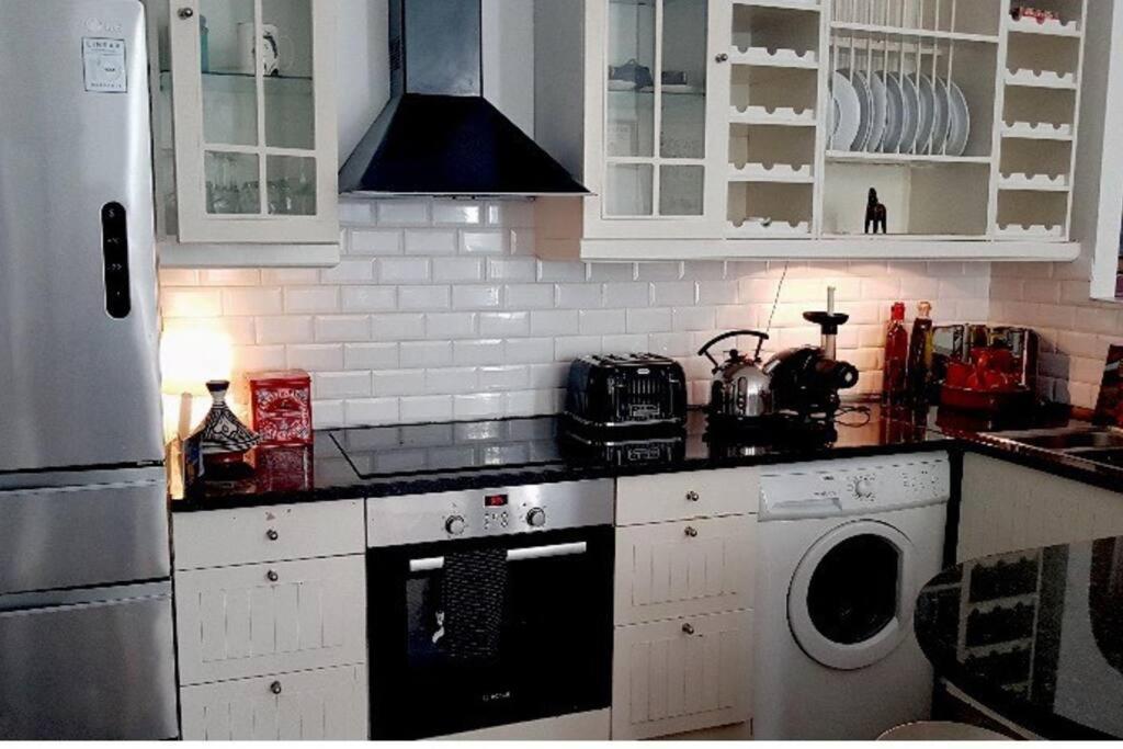 Apartment Beautiful Two Bedroom Flat In Kensington *