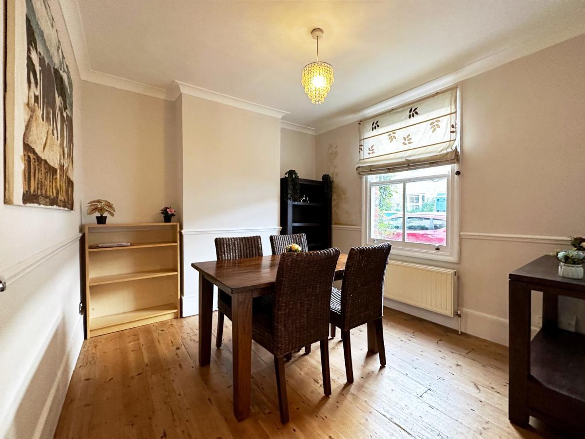 Appartement Daisy's Place In Londen