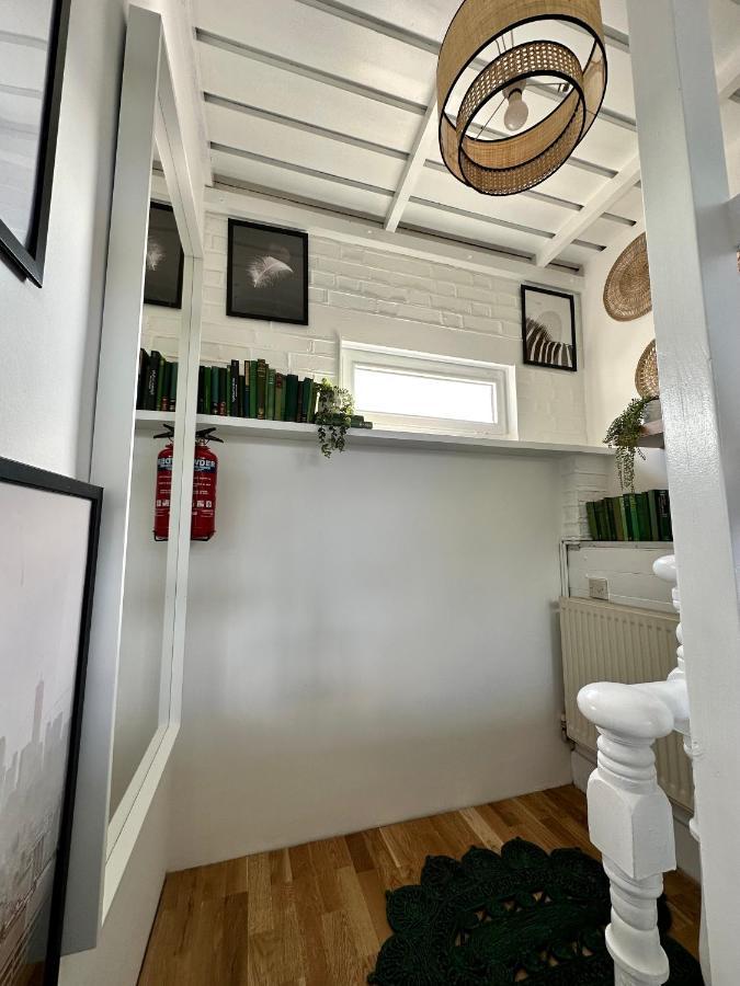 Leilighet Stylish Primrose Hill With Balcony London