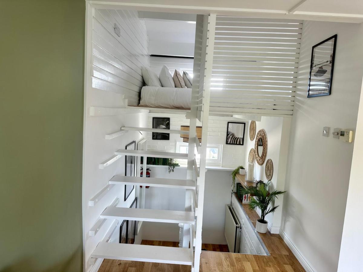 Stylish Primrose Hill With Balcony Leilighet