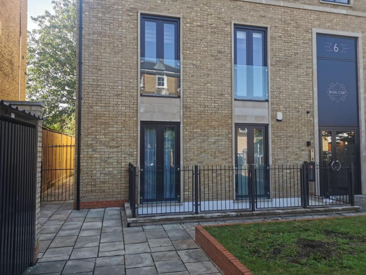Comfortable London Retreat - Sleeps 6 Vakantiehuis Londen