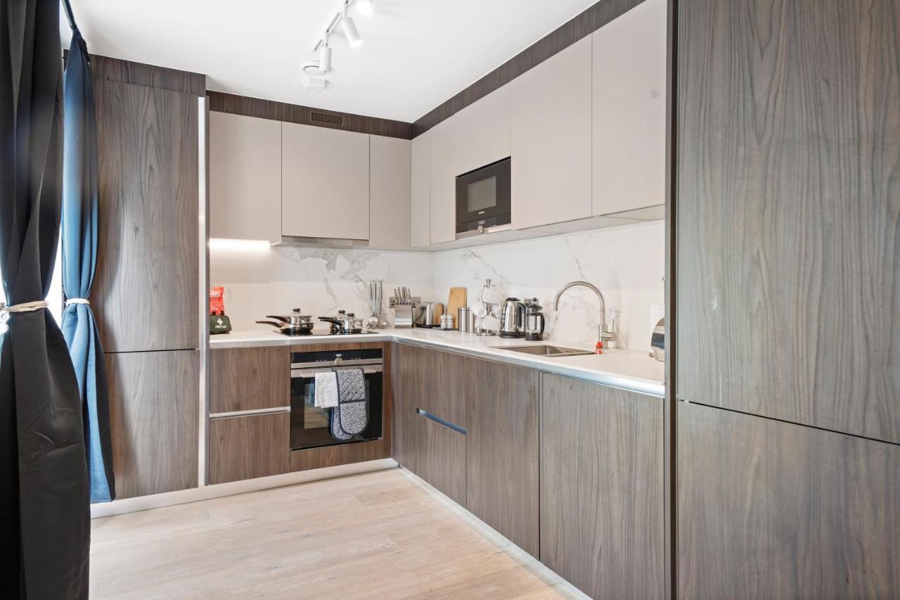 Vakantiehuis Comfortable London Retreat - Sleeps 6 *