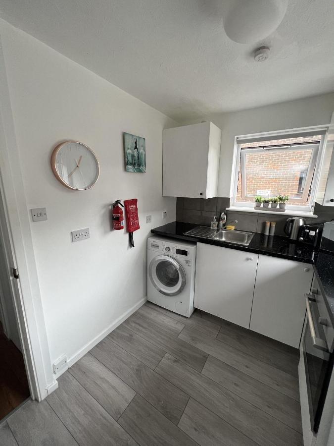 Canary Wharf Haven - Spacious & Homely Entire 1 Bedroom Flat Apartamento *