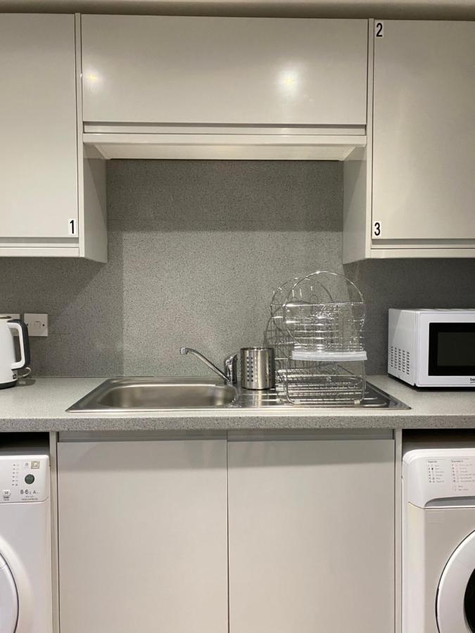 Cozy En-suite Near Stratford * Londen