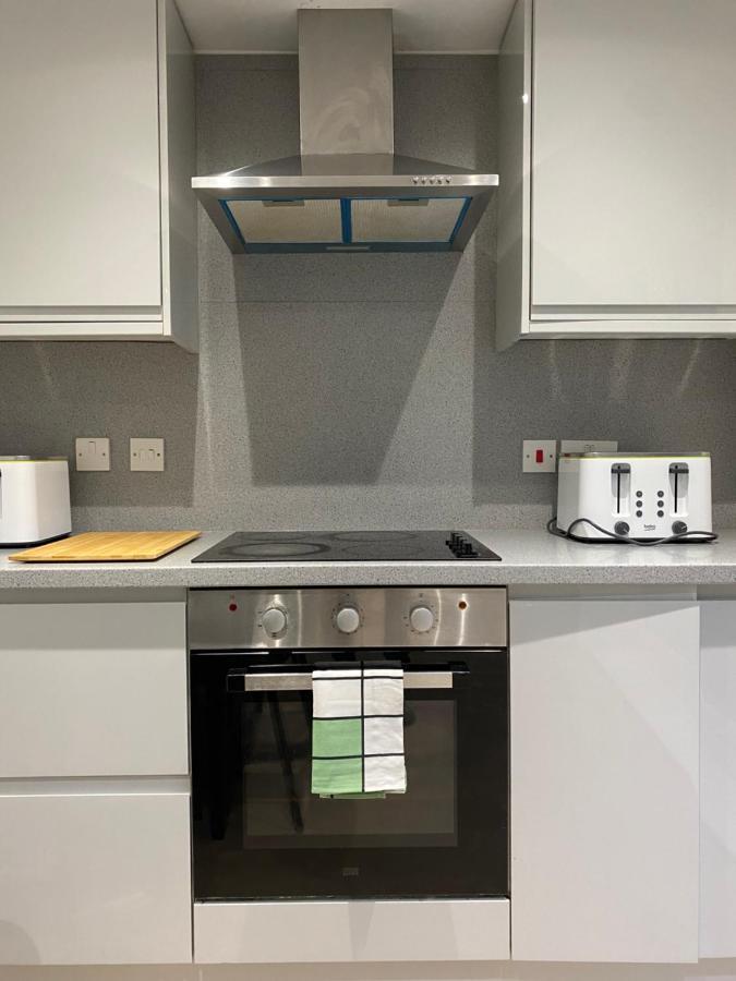 Cozy En-suite Near Stratford * Londen